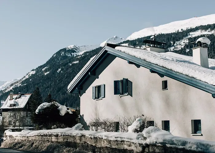 Charming Chalet With Sauna + Views!