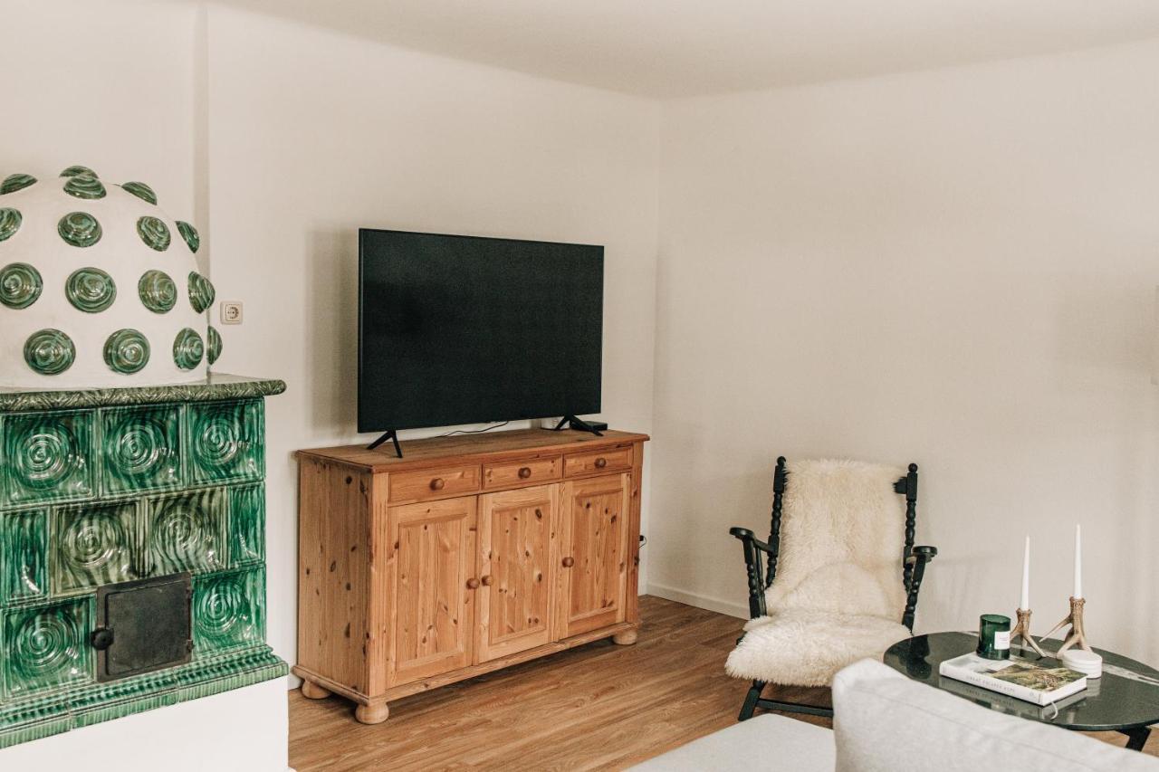 Charming With Sauna + Views! Chalet