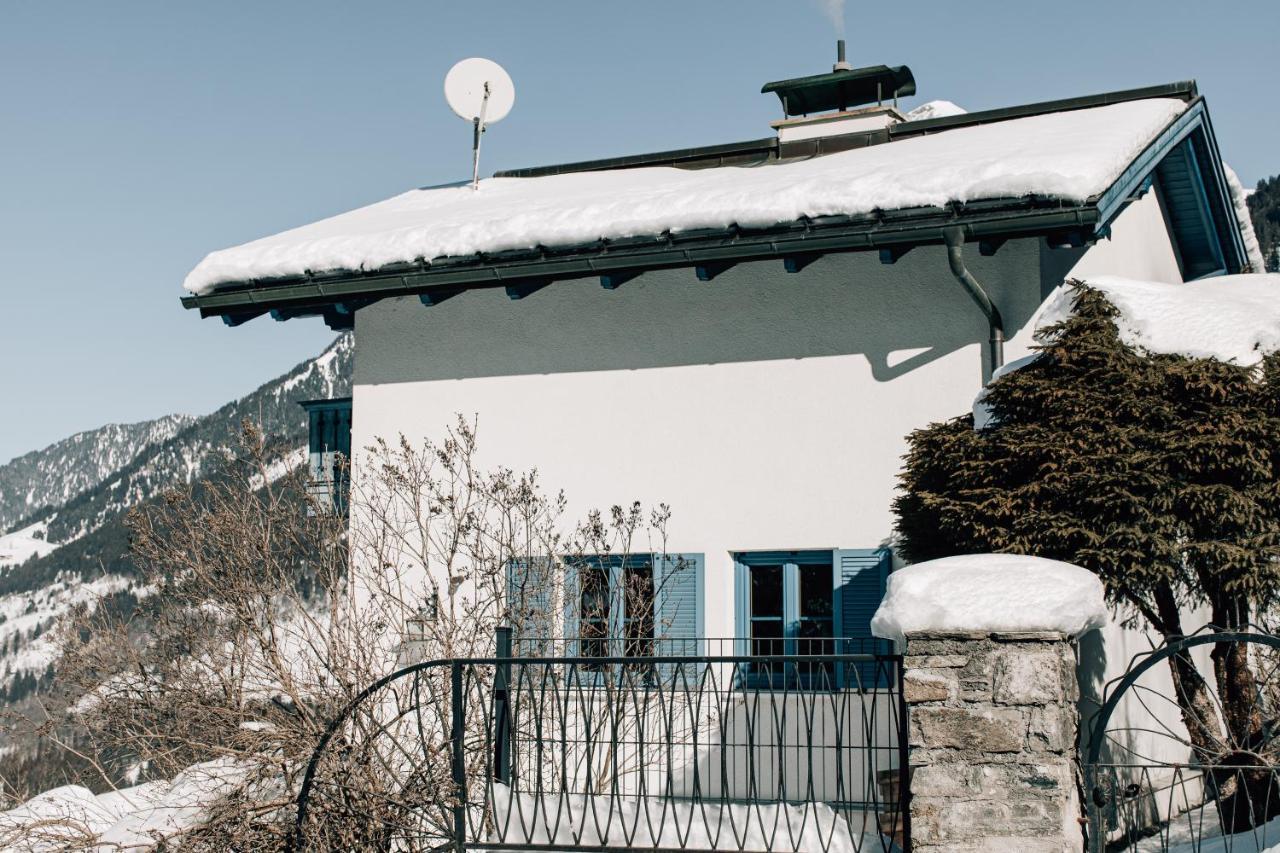 Chalet Charming With Sauna + Views!