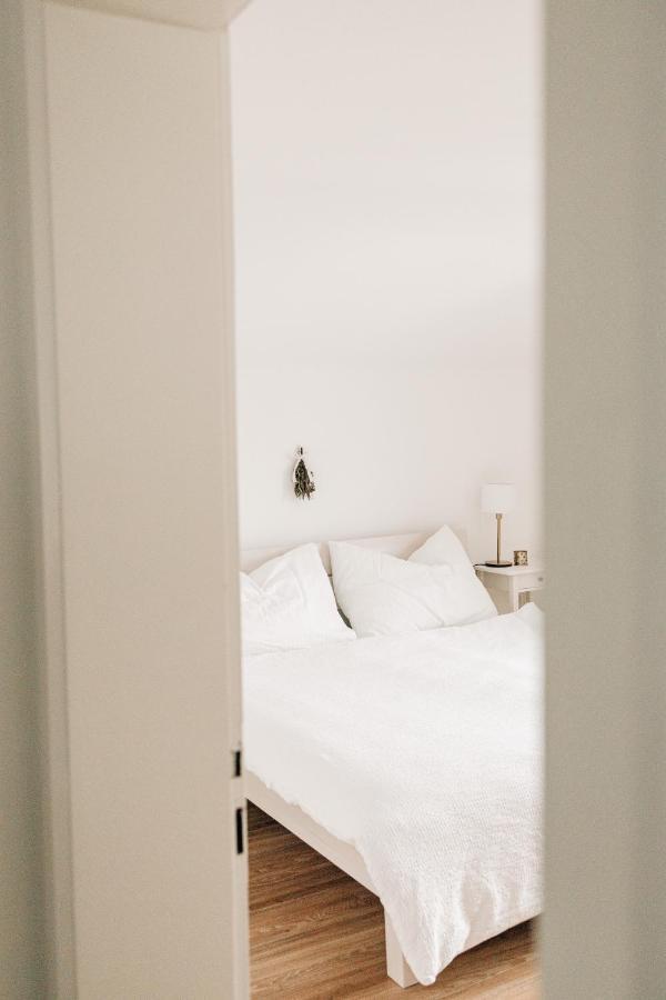 Charming With Sauna + Views!
