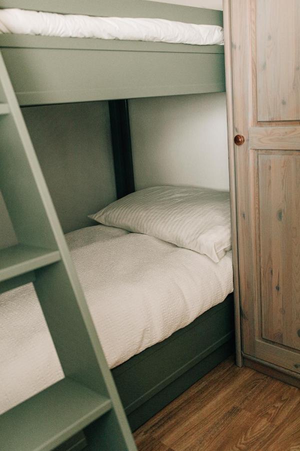 Charming With Sauna + Views! Chalet *