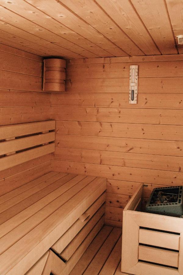 Chalet Charming With Sauna + Views! Bad Gastein