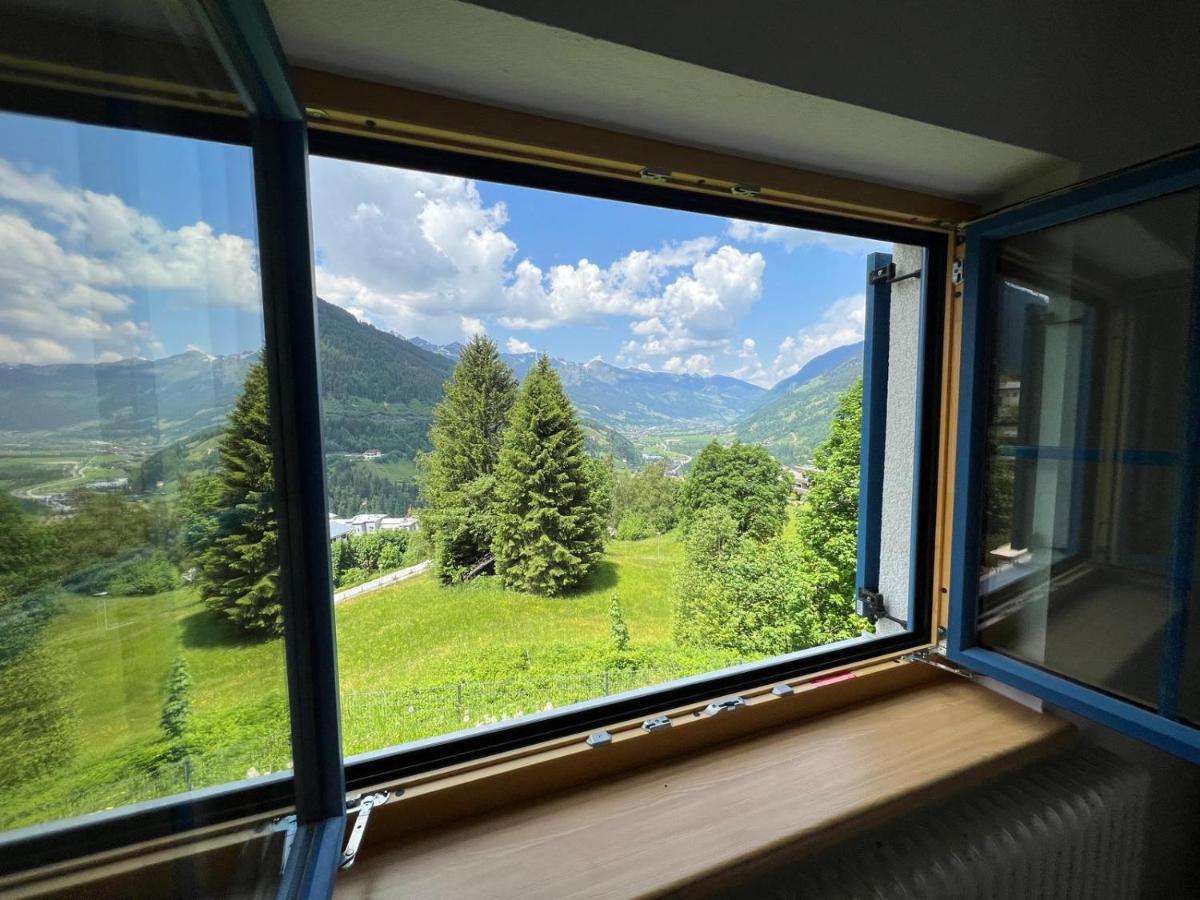 Charming With Sauna + Views! Chalet